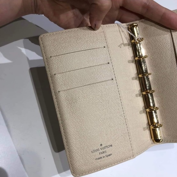 Louis Vuitton azure agenda - Picture 7 of 9